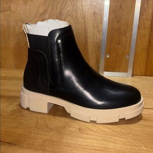 DANA TWO TONE FAUX LEATHER CHUNKY BOOTIE